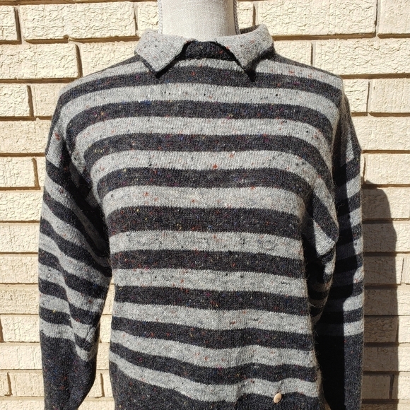 Vintage Sweater Small Gray Stripes Acrylic Wool Retro Funky Streetwear - Picture 1 of 6